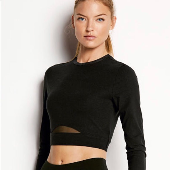 victoria sport crop top